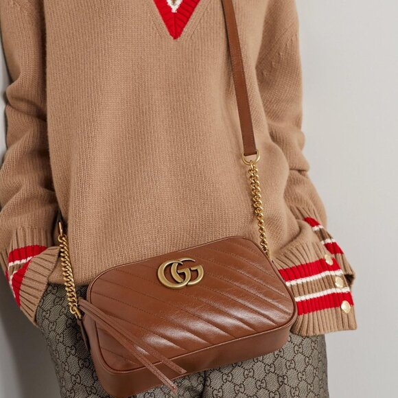 Gucci GG Small Marmont Matelasse Shoulder Bag in Brown - Picture 3 of 12
